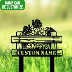 Fruit Farm Metal Garden Sign for Outdoor Decor Durable Weatherproof Decoration for Fruit Lovers and Farm-Themed Gardens, Bring a touch of farm charm with this fruit farm metal garden sign